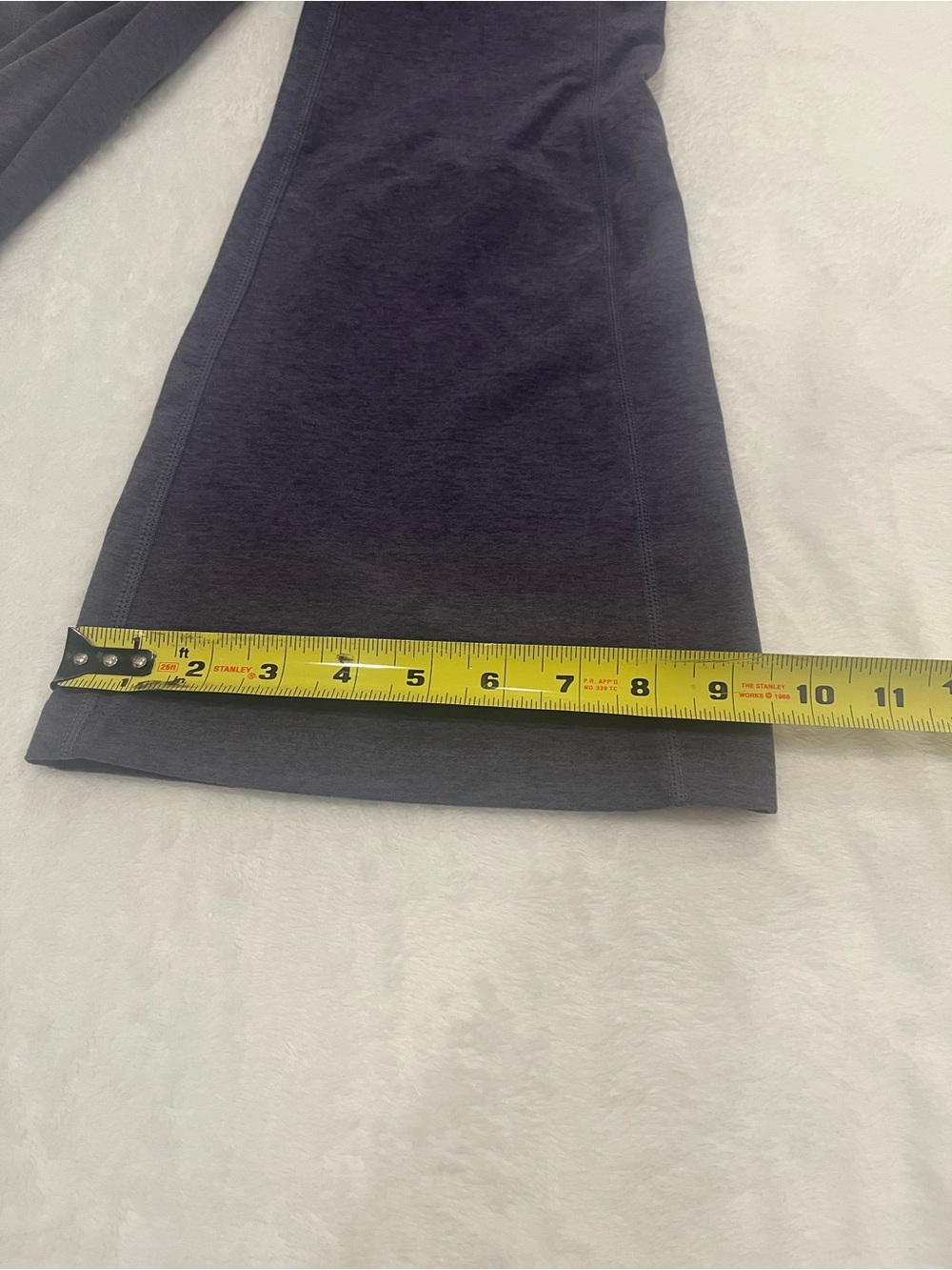 Kirkland Signature Ladies Brushed Mini Flare Yoga Pants - Size Medium - Picture 5 of 7